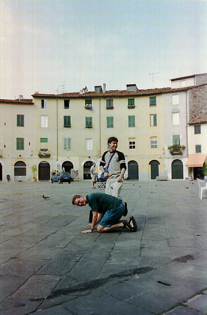 Al and Pete stage a gladiatorial spectacle