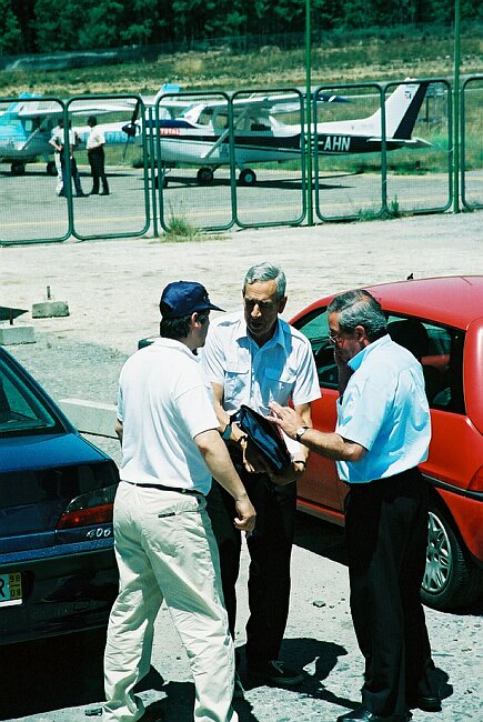 12:36 Chester meets one of the pilots for the first time
