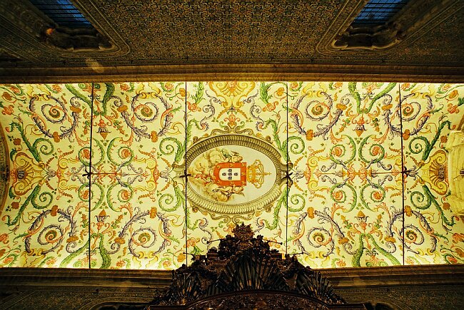 21:23 The ceiling of the chapel