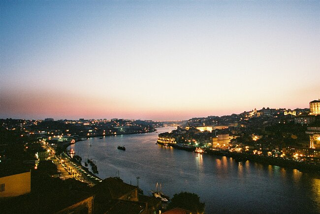 21:36 Porto from the bridge 2