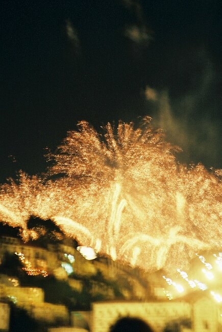 00:02 Bad firework photo 2