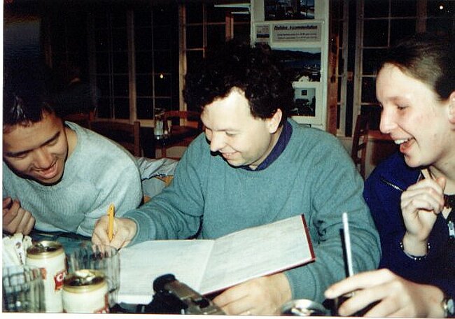 Stephen and Davina make up everyone's visitors' book comments